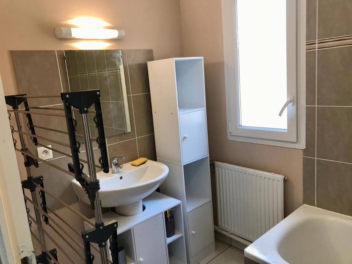 Agreable Maison Proche Gare Avec Parking Gratuit Le Mans Dış mekan fotoğraf
